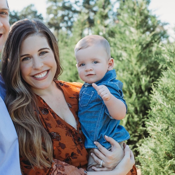 Meet your Posher, Lacey - Picture 1 of 1